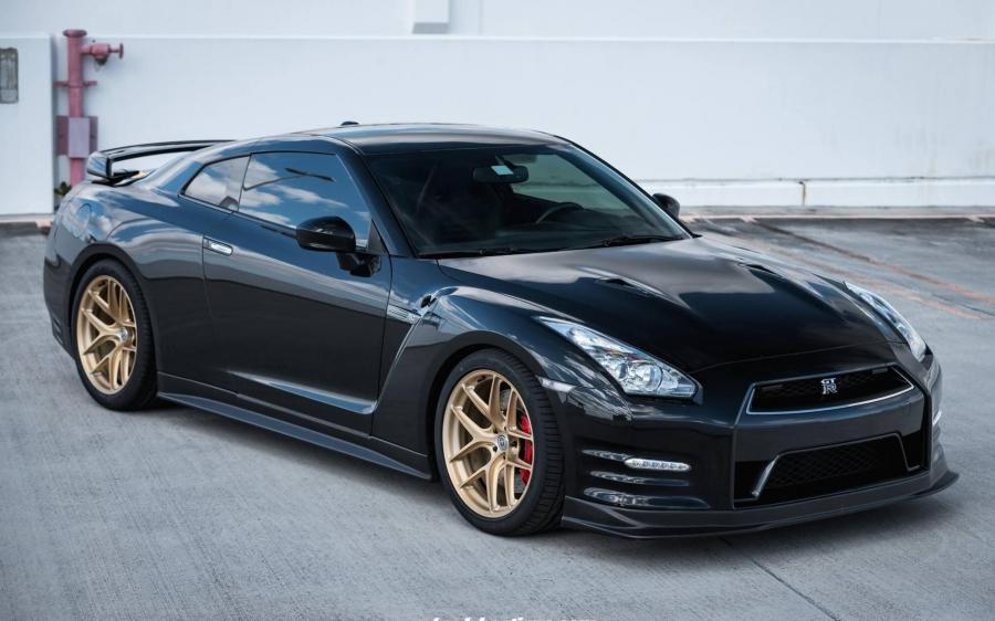 Nissan GT-R on HRE Wheels (R101 Lightweight) '2019